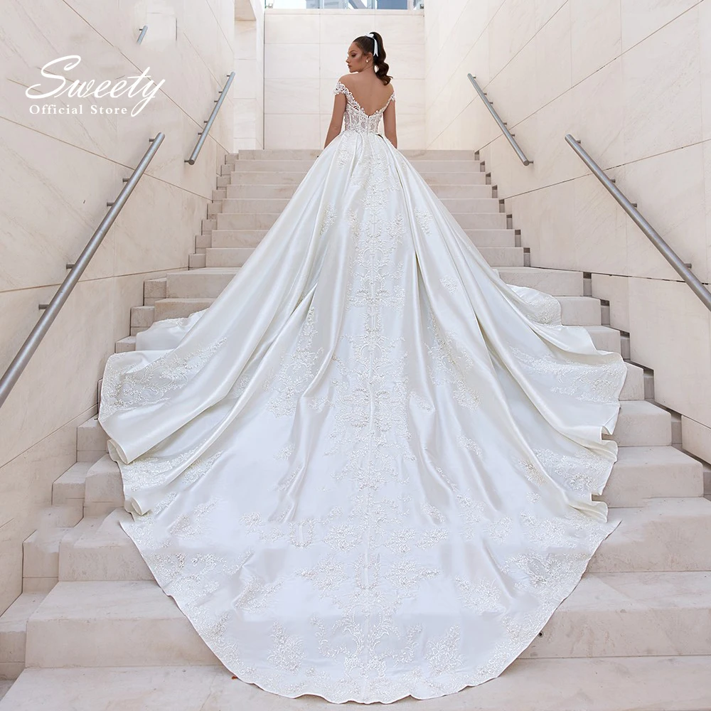 Elegant Wedding Dress Embroidered Lace Bead Ball Gown With  Sleeveless O-Neck Bride Dress Zipper Vestido De Noiva Customized