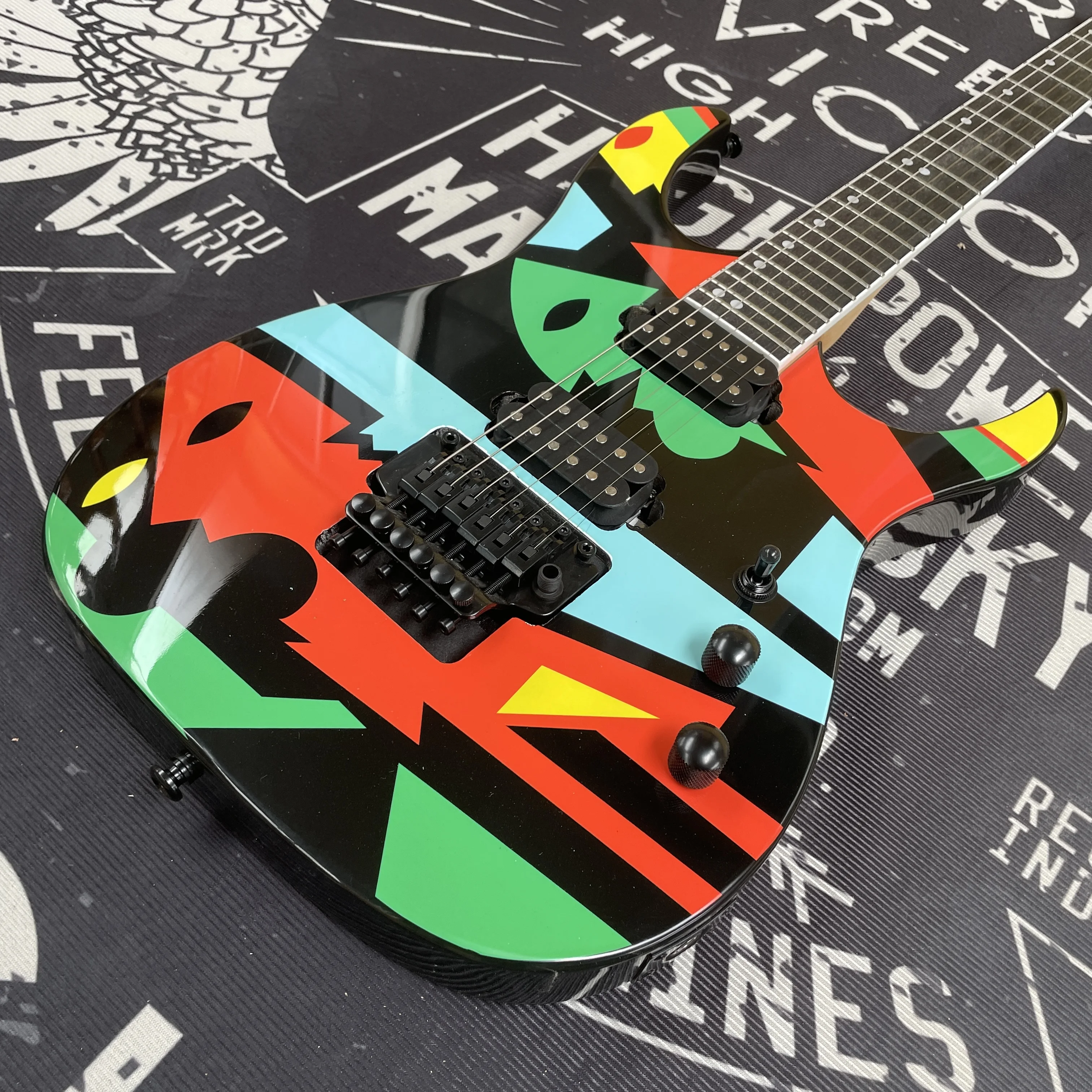 6-String Geometric Color-Matching Electric Guitar, Double-Locking System Hh Pickup Guitars, Rock Performance Electric Guitarra