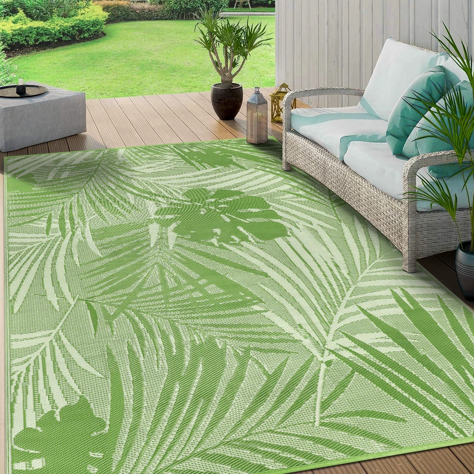 8x10 Waterproof Recycled Plastic Outdoor Rug