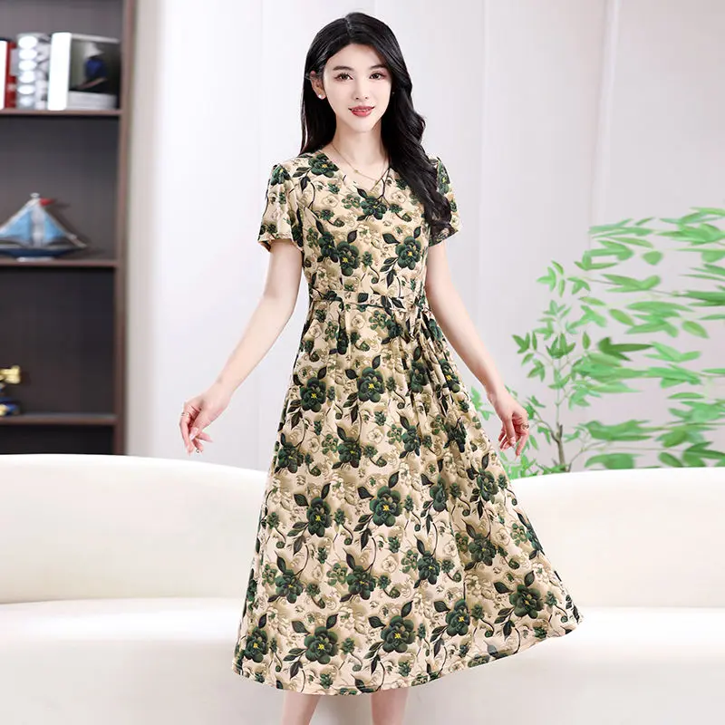 فستان طويل بأكمام قصيرة وتنورة فساتين سهرة لصيف 2025 فساتين طويلة رفيعة جديدة للنساء فستان زهري أنيق