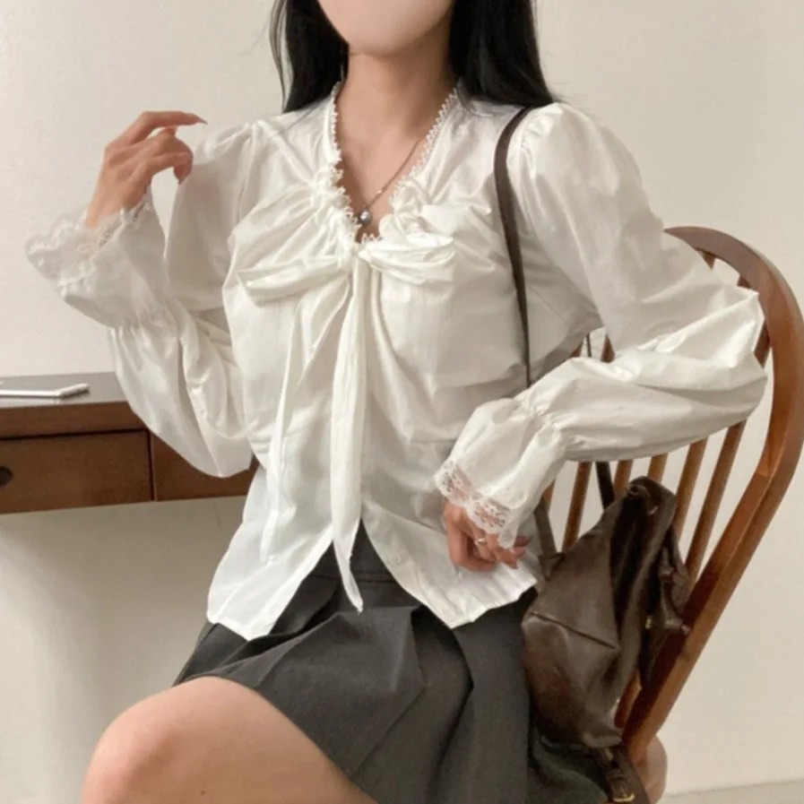 

Chic Spring Sweet Spicy Lace Knot V Neck Long Sleeve Bell Sleeve Shirt Women's Top Korean Style Straight Cut Polyes...