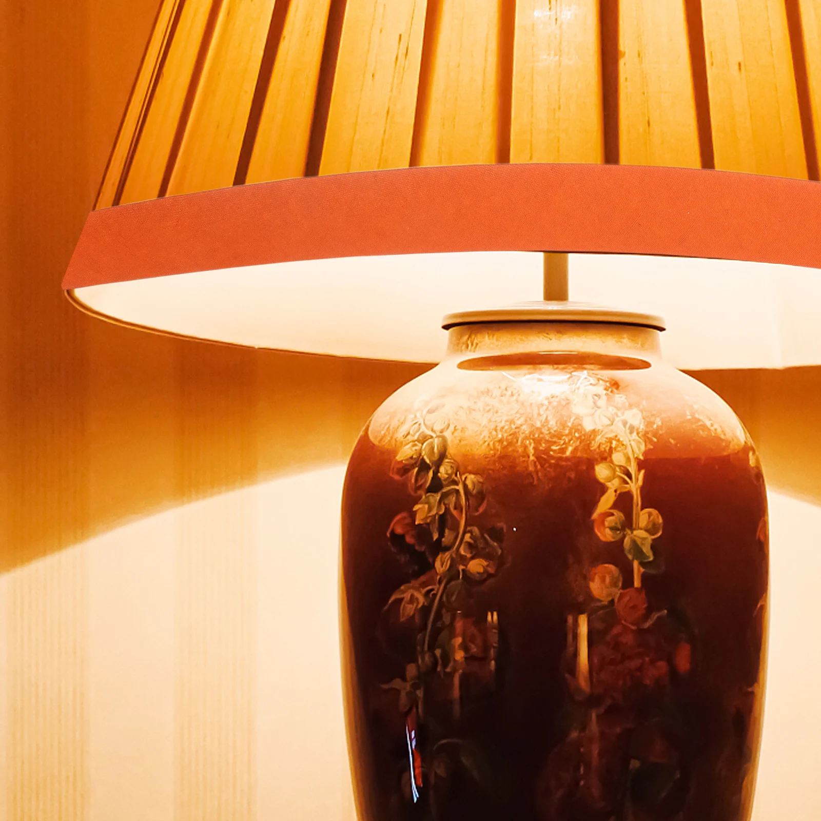 

1 Roll Self Adhesive Lampshade Edge Tape Fabric Trim for DIY Table Floor Lamps Home Office Decoration Adhesive Strips