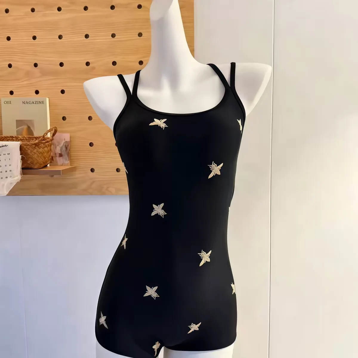 2026 New Heavy Embroidery Small Bee Racing Swimsuit Women's One-Piece Slimming Sexy Backless Surfing Swimwear Professional St...