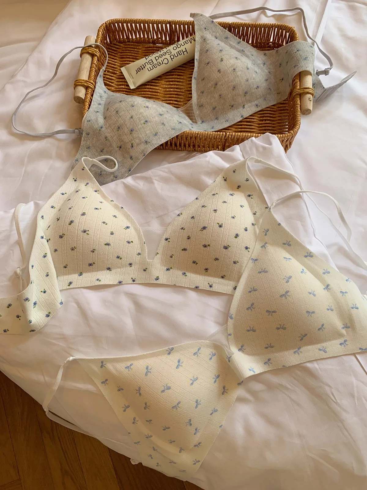  Floral  Cup Bra Women's Underwear Gathered Side Breast Reduction Anti-Sagging Beautiful Back Sexy Style Home Cl...