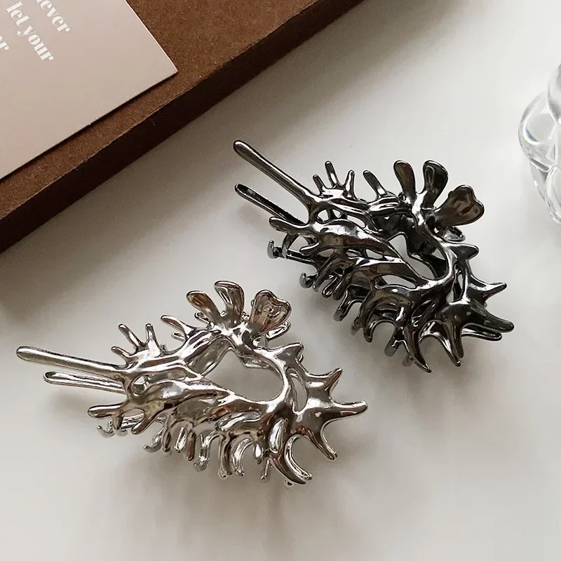 Liquid Metal Extra Large Hair Clip for Women 2023 New Personalized Clamping Style Headwear Trendy Fashion Hair Accessories