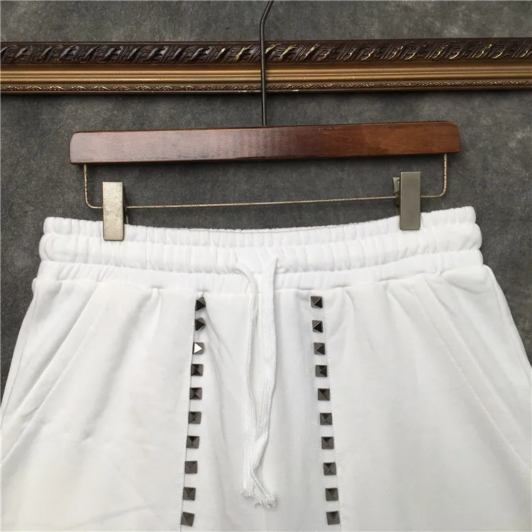 2025 Summer New Fashion Trend Riveted Five-point Shorts Handsome Boy Teen Loose Casual High Street Daily Commuting Shorts