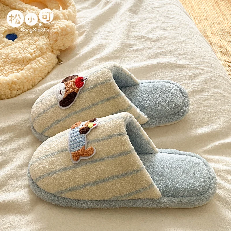 

Song Xiaoke anti slip thick soled couple 2025 new style wearing fur shoes cute winter warm home cotton slippers for women
