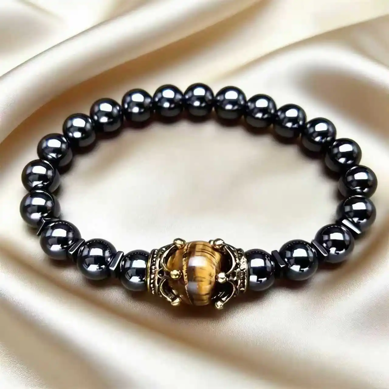 Stilvolles Herren-Armband aus Naturstein, Vintage-Krone als Macht-Symbol, Hämatit-Perlen, Geschenk für Freunde, Natur-Tigerauge-Perlen – Detail 3