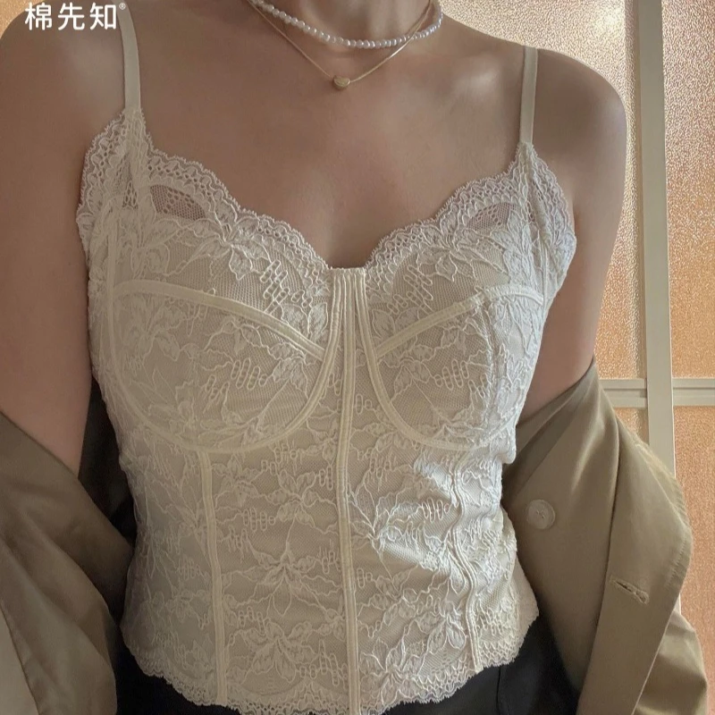 Luxuriöses, süßes Spitzen-Camisole für Damen – dünne, schichtbare Oberbekleidung mit Brustpolster, schlanker, schöner Rücken, Sommer-BH für Mädchen mit verstellbaren Trägern