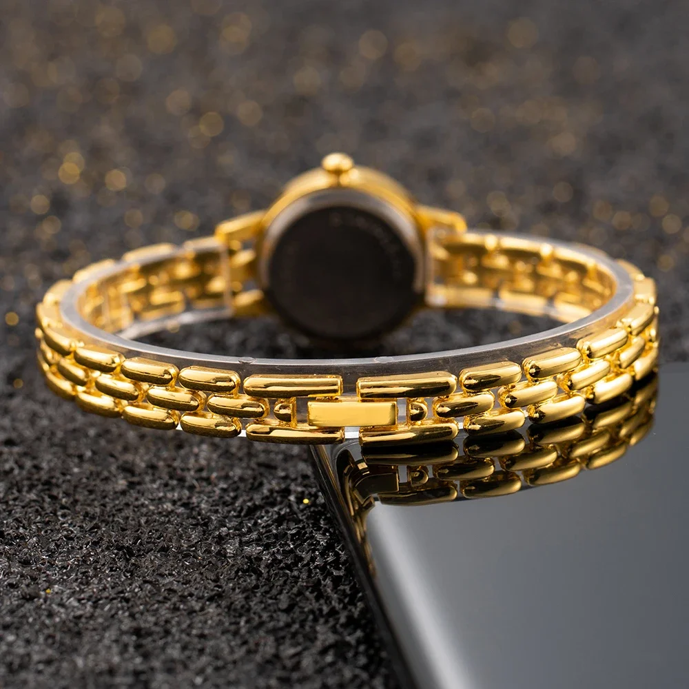 Luxus Frauen Quarz Armband Uhr Mode Strass Goldene Damen Armbanduhr Elegante Kleine Zifferblatt Weibliche Uhr relogio feminino