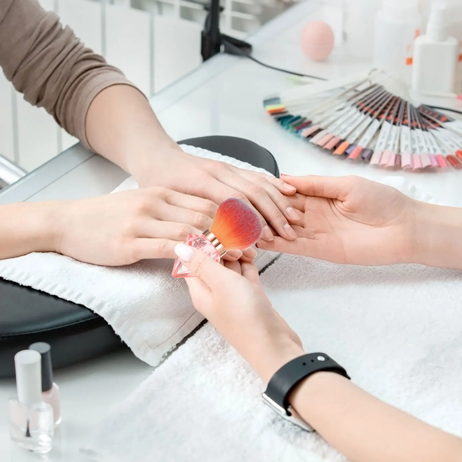 

Soft Bristles Nail Dust Cleaning Brush Diamond Shape Multi-Use for Face Body Powder Application Efficient Manicure Makeup