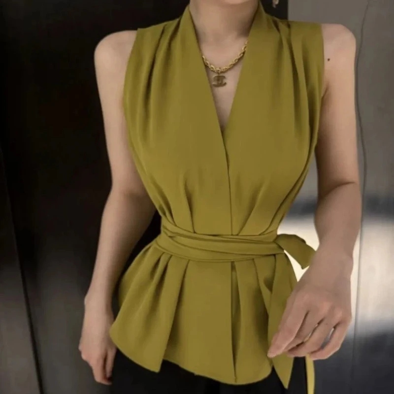 

Women's Fashion V-Neck Solid Tie Bow Vest T-Shirt Spring Summer New Versatile Sleeveless Top
