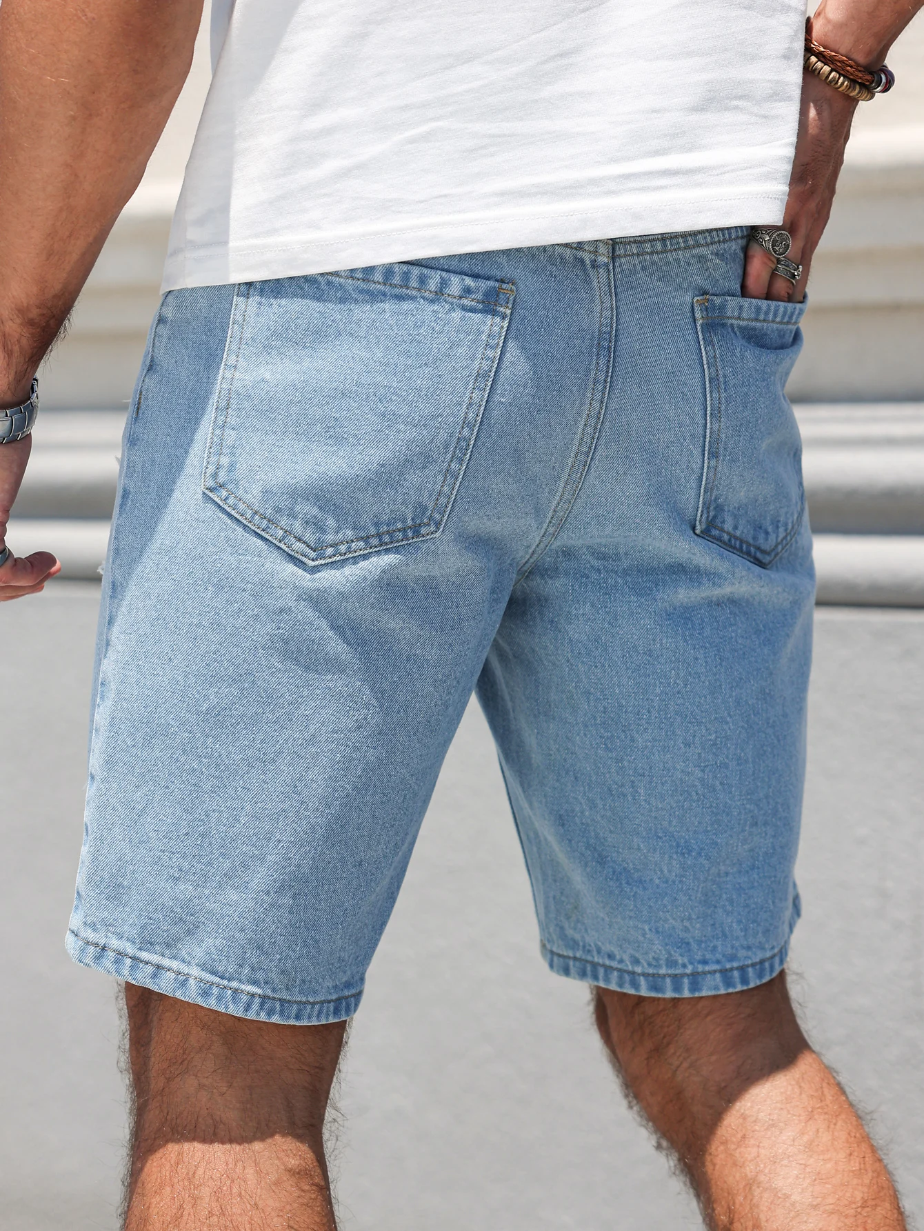 GELITAYIN Pantalones cortos de mezclilla de búfalo de agua lavados con agujeros - Pantalones cortos casuales de cinco piezas sueltos y rectos de moda para hombres - Nuevo estilo de verano