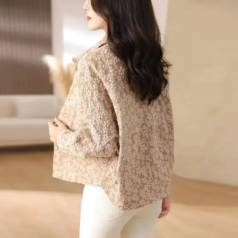 Spring and Autumn Mom's Casual Jacquard Short Coat for Women 2024 New Style This Year's Popular Jacket Top Small Baseball Suit