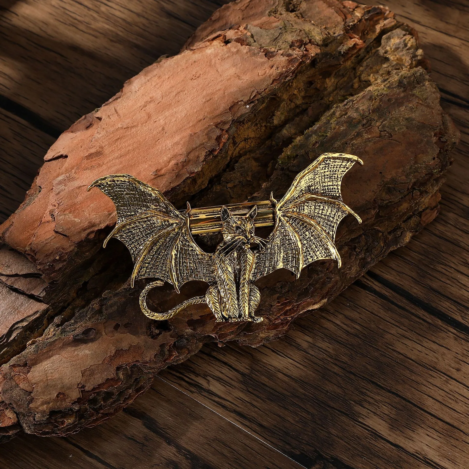 1pc Gothic Winged Cat Hair Clips Mythical Bat Winged Kitten Design Perfect for Goth Outfits Fantasy Cosplay Hair Accessories view 6