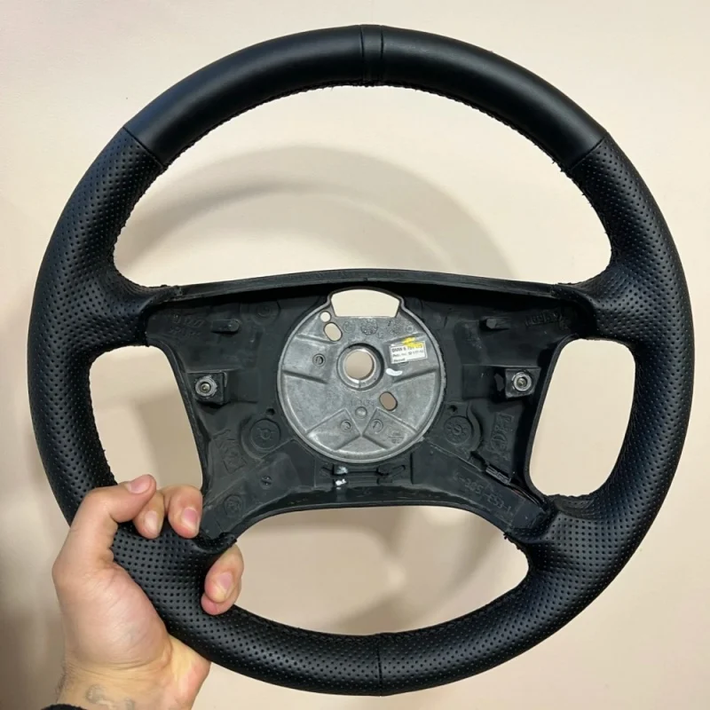 Custom Car Steering Wheel Cover E46 E39 X3 E83 X5 E53 1995-2006 Hand Sewn Microfiber Leather Steering Wrap Cover For BMW E36
