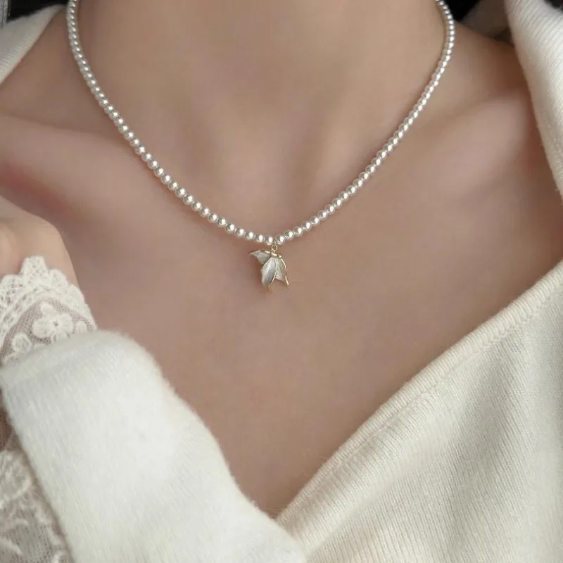 Creative fish tail pearl necklace pendant unique design high-end round beads collar chain exquisite wedding jewelry gift