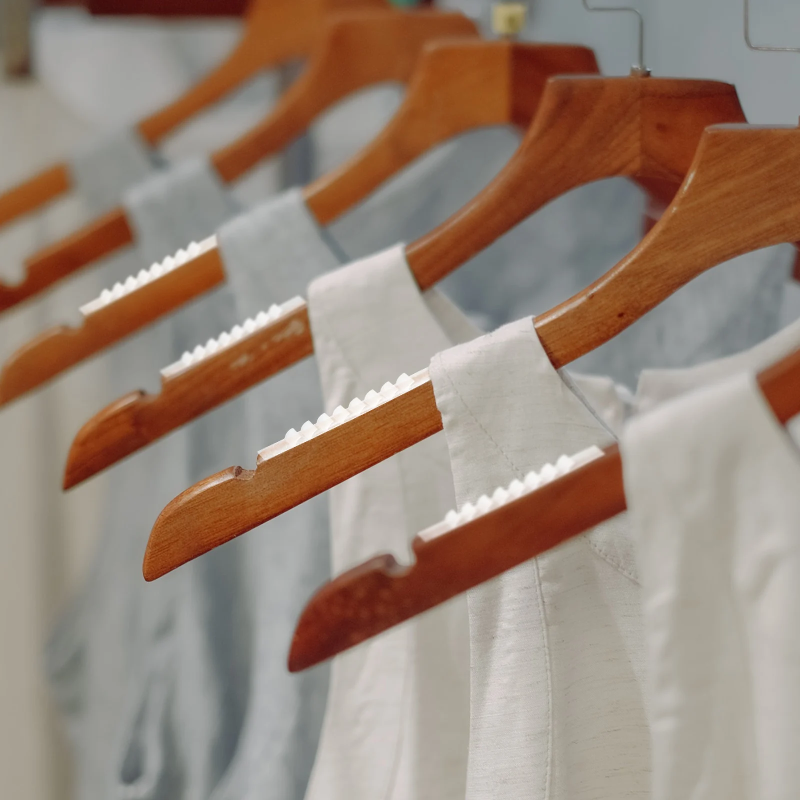 

50Pcs Non Slip Silicone Hanger Grip Strips Adhesive for Wood Plastic Clothes Hangers Anti Slip Closet Equipment Clothing Hanger