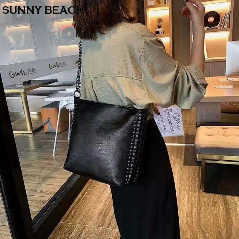 

Модная сумка через плечо с заклепками и заклепками, женская сумка через плечо, новая нишевая корзина-кошелек с цепочкой