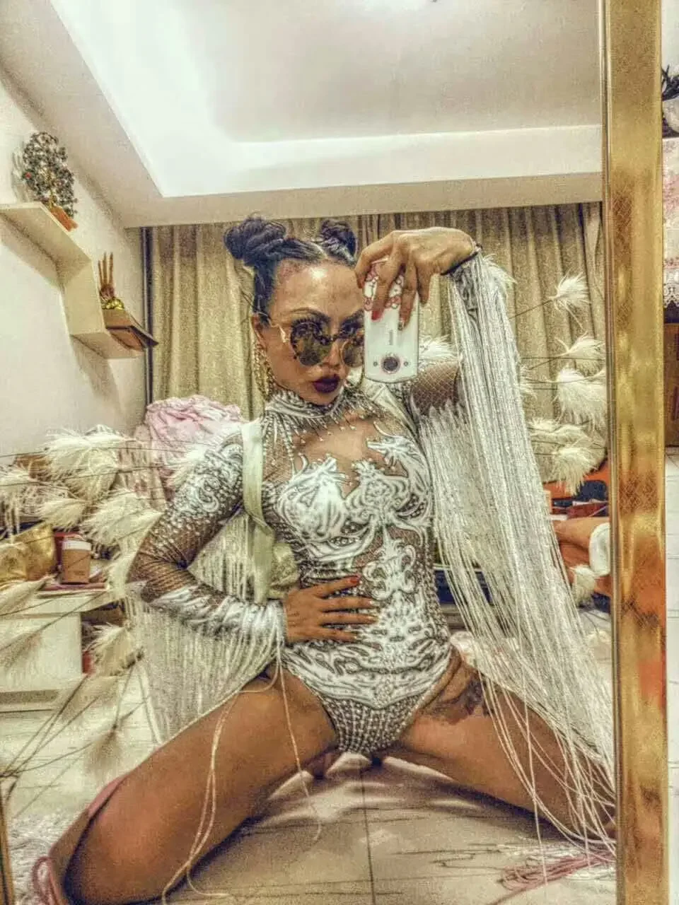 Kobiety frędzle białe kryształy body kostiumy damskie klub nocny Bar seksowne kombinezony dżetów strój wydajność piosenkarka DJ Show