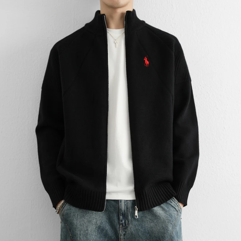 Giacca cardigan lavorata a maglia per la primavera e l'autunno Maglione con colletto rialzato con cerniera semplice e alla moda di fascia alta