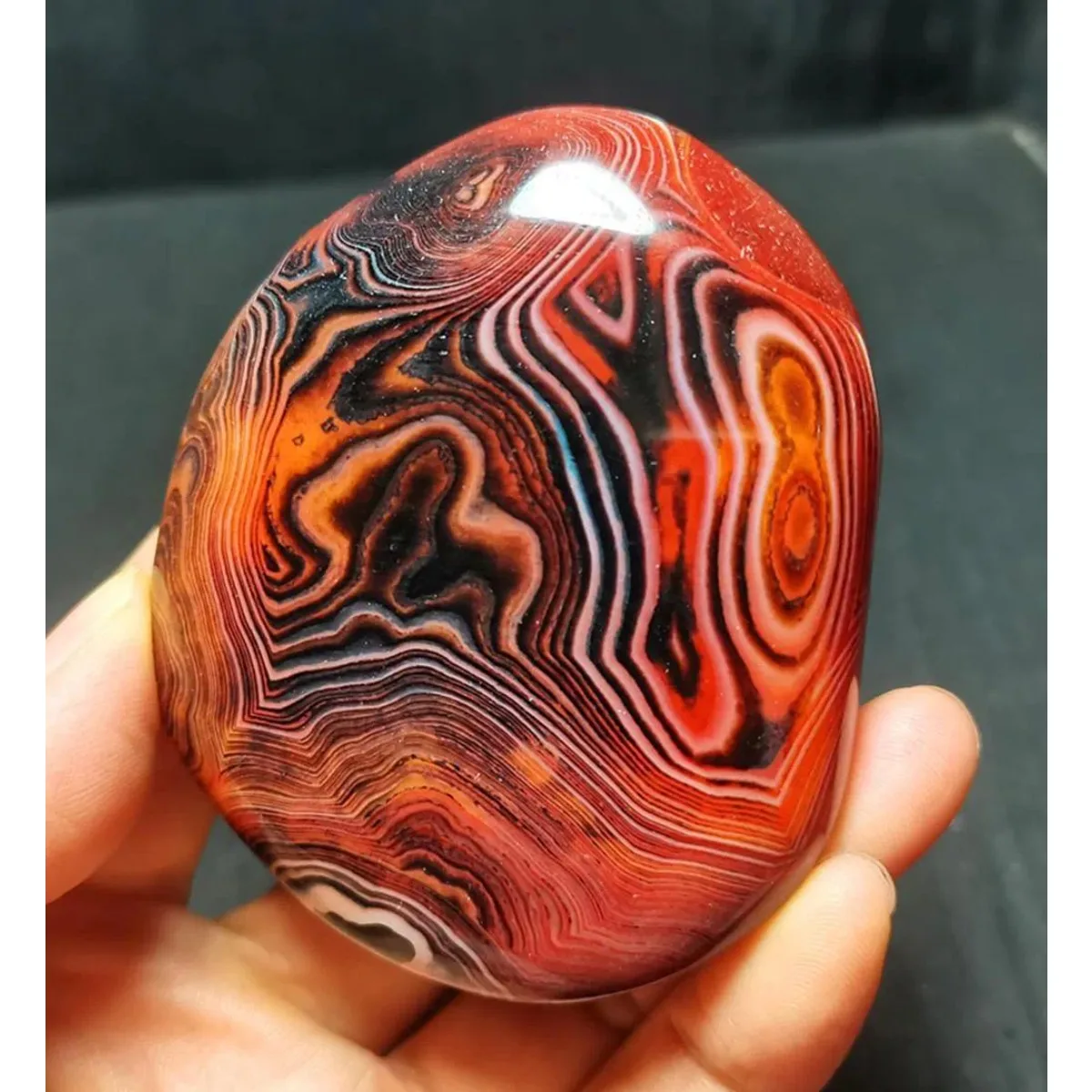 Stone Art Banded Agate Worry Stone, Translucent Beauty, Tumbled Polished, Crystal Display, Natural Stone, Table Display