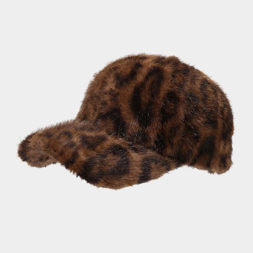 Leopard print plush baseball cap - American retro style - suitable for autumn and winter outdoor protection and warmth retention