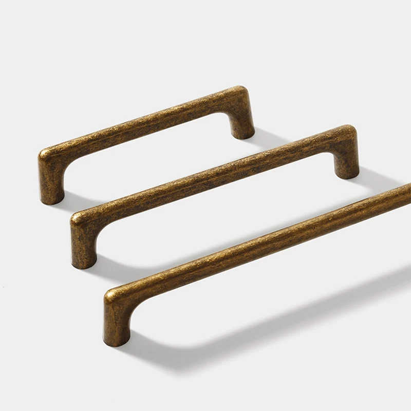 

Vintage Brass Pre-Loved Cabinet Door Drawer Handles High-Grade Wardrobe Kitchen Cupboard Pulls Simple Design for Home Decor