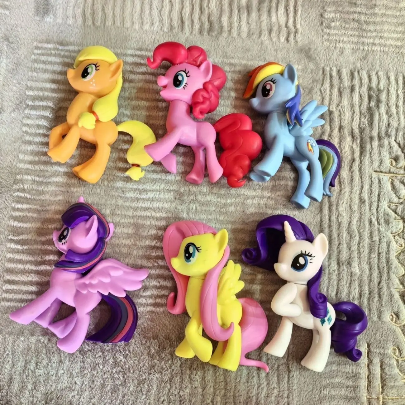 My Little Pony 9cm Princess Luna, Pinkie Pie Rarity and Cloudbelle Trendy Toy Figurines Birthday Gift for Girls, Home Decoration - view 4