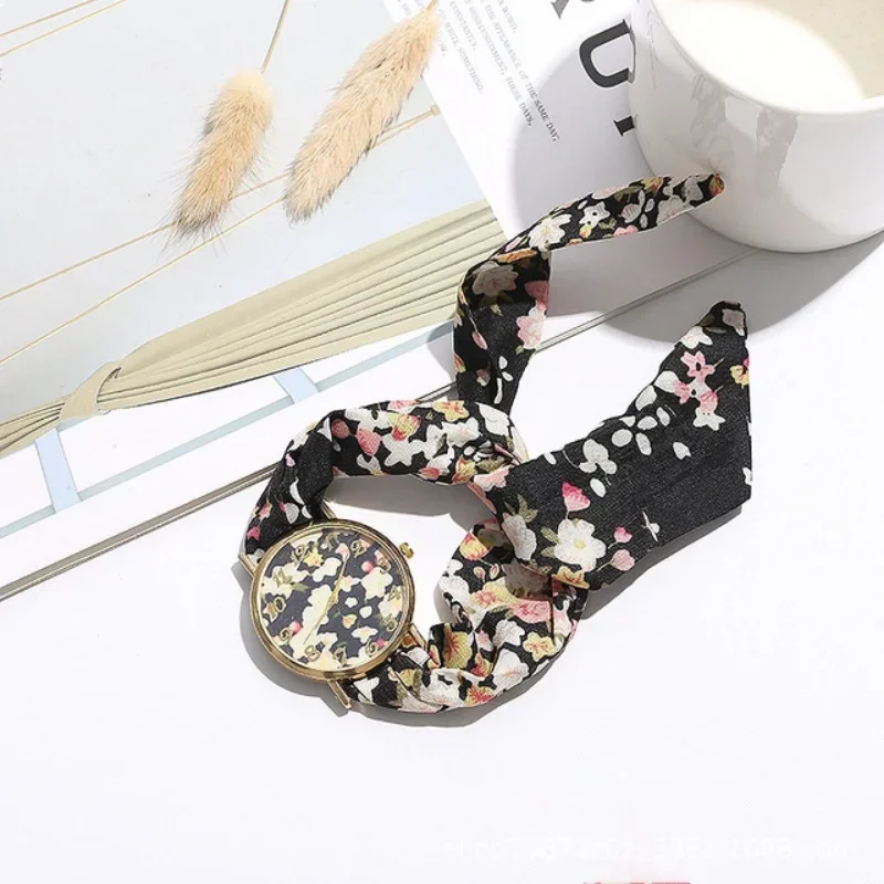 Fashion Ladies Flower Fabric Watch Dress Watch Fabric Clock Sweet Girl Hande Decoration Accessories for Women