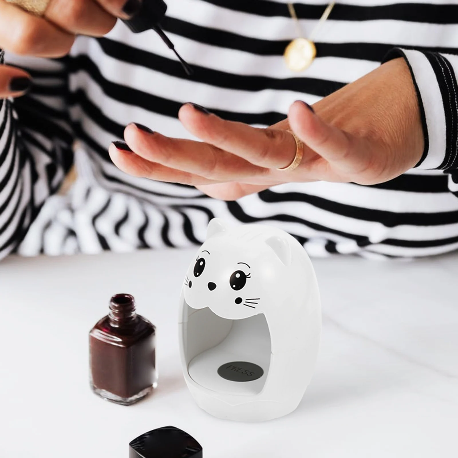 

LED Nail Lamp Phototherapy USB Light Dryer Quick Dry White Durable Manicure Gel Dryer Nail Art Lamp Salon Home Use