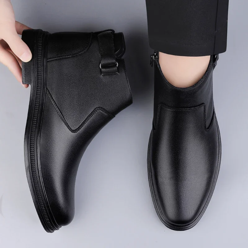 Luxury Brand Mens Casual Chelsea Boots Genuine Leather Black Solid Color Outdoor Boots Warm Plush Winter Motorcycle Ankle Boots