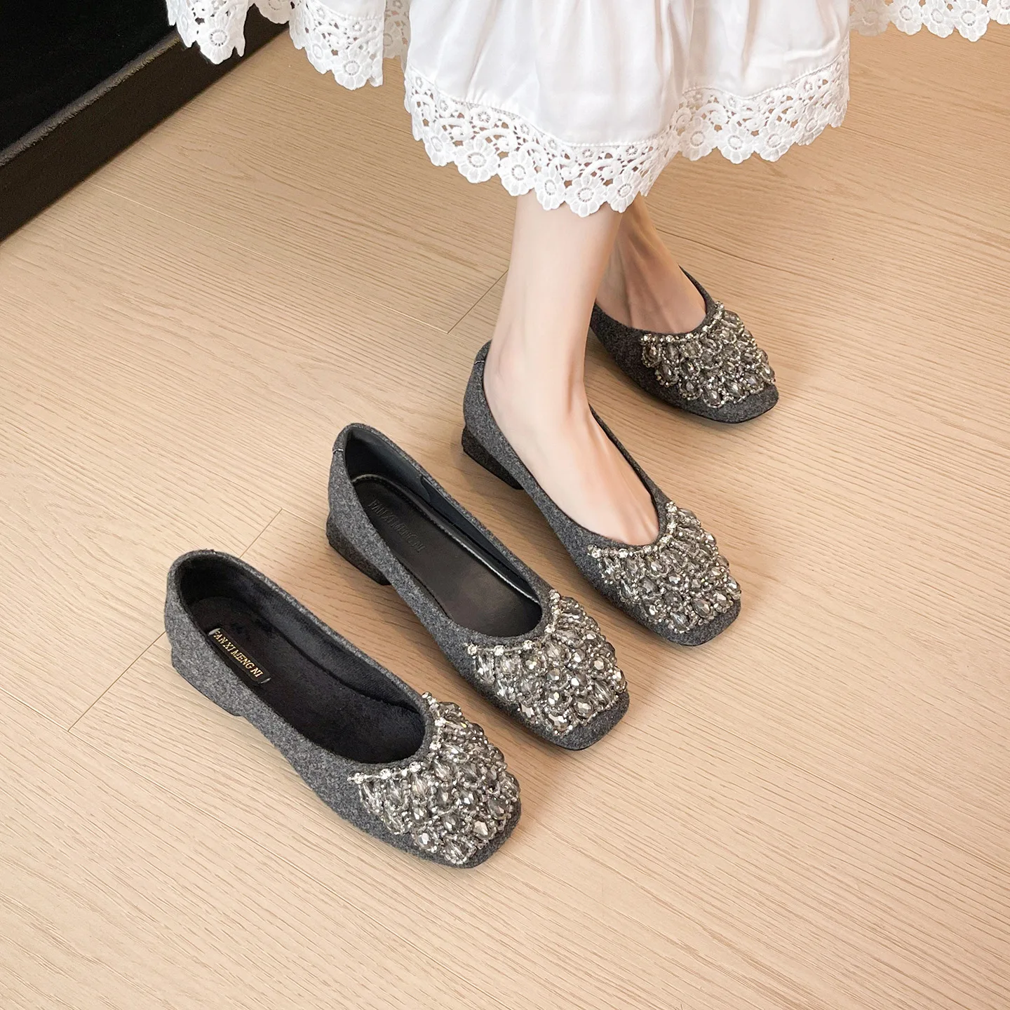 

Women Heel Shoes Shallow Mouth Comfort Pumps Fashion Rhinestones Thick Heels Ladies Dress Wedding Party Shoes Zapatos De Mujer