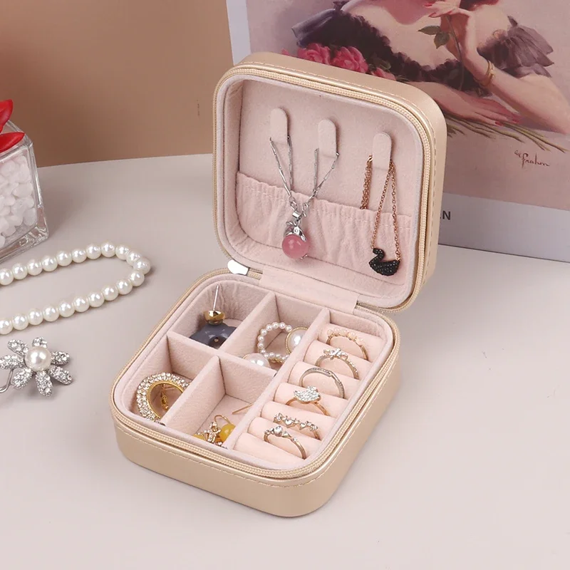 

Portable Jewelry Storage Box Travel Organizer Jewelry Case PU Leather Storage Earrings Necklace Ring Jewelry Organizer Display