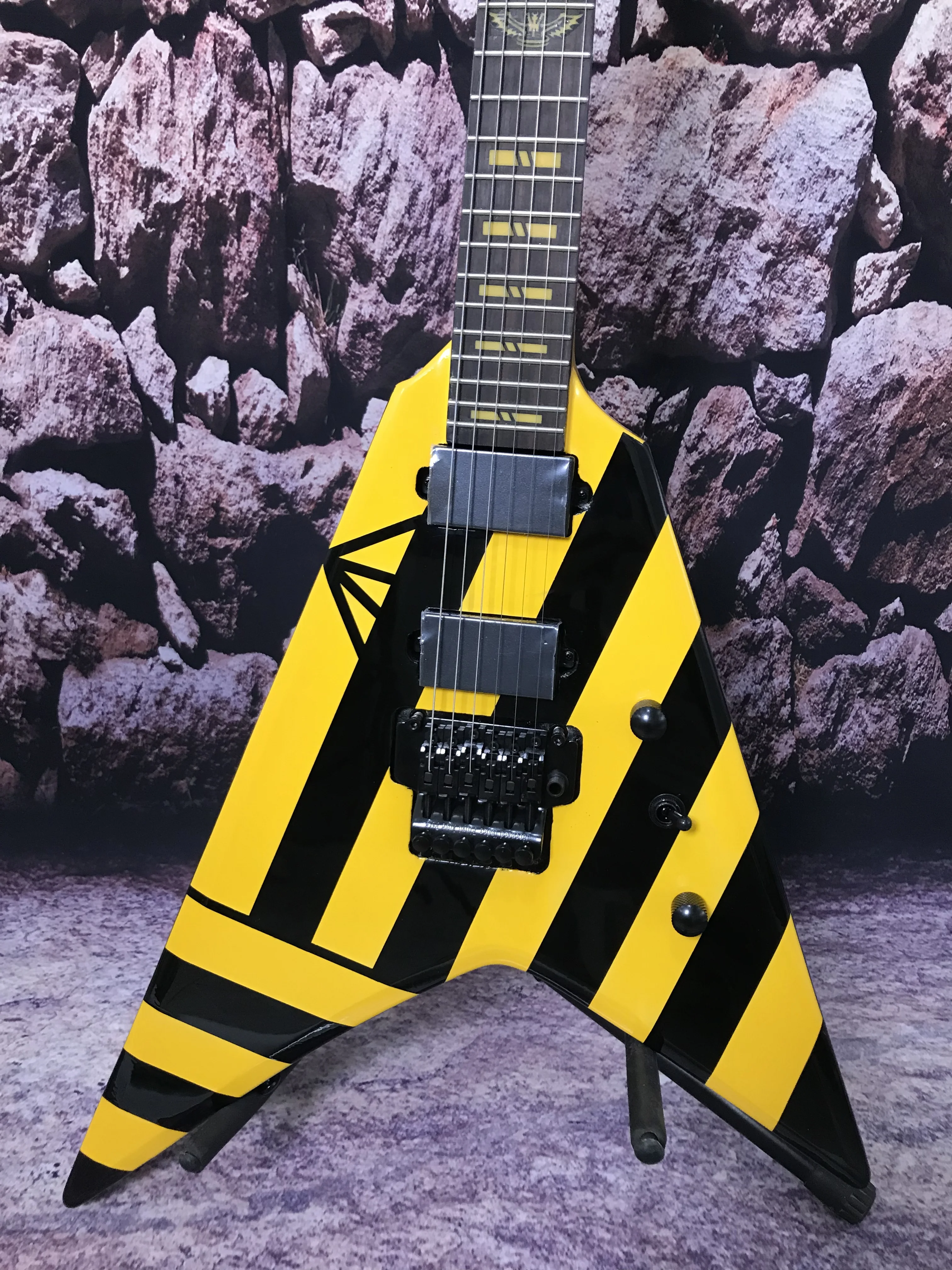 factory custom electric guitar wash black and yellow color burn tremolo system