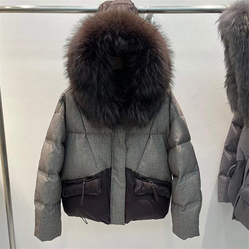 2026 Winter New Collection: High-Quality, Short, Loose-Fit, Thickened and Warm Down Jacket with a Large Raccoon Fur-Trimmed Hood