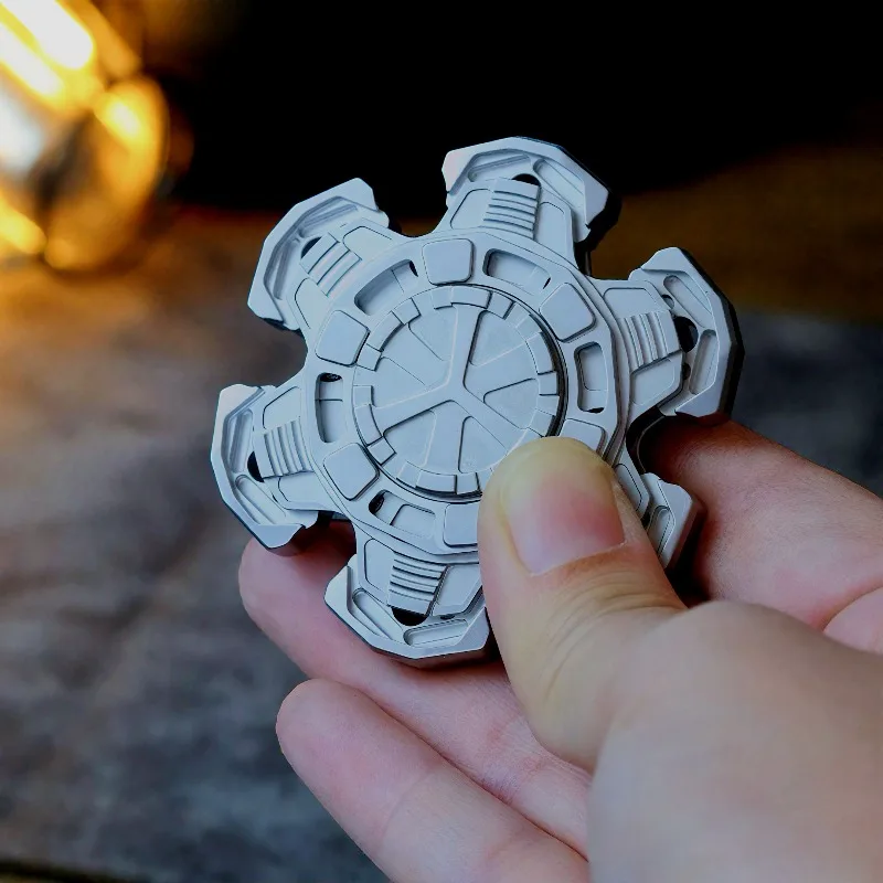 새로운 EDC 협업 스테인리스 스틸 피젯 스피너 데스크탑 스트레스 해소 장난감