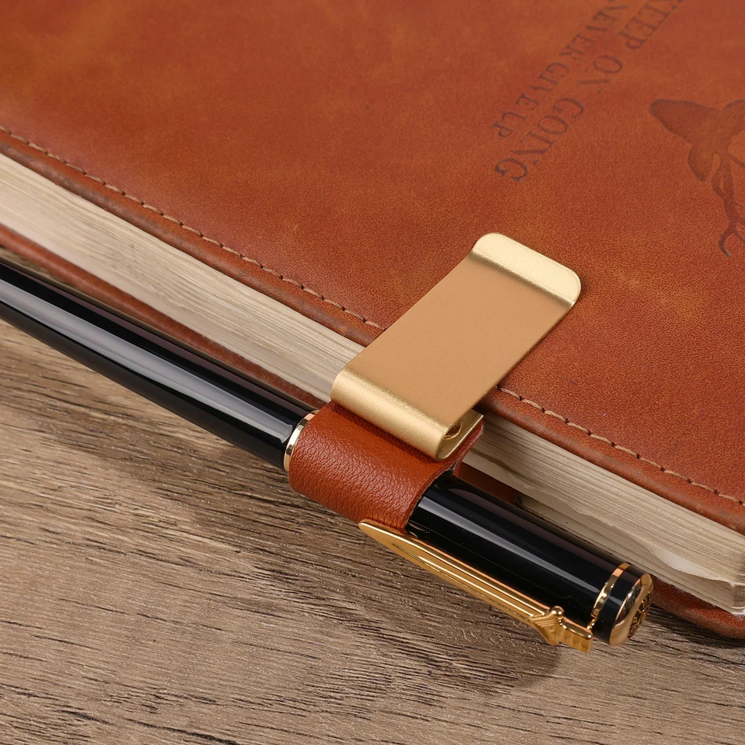 1-2Pcs Creative Pen Loop for Notebook Retro Leather Journal Notebook Pencil Holder Bookmark Metal Pen Clip Office Stationery