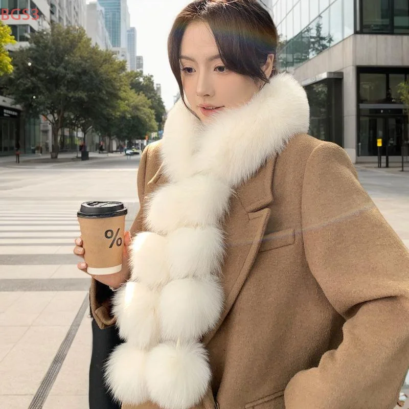 Syal Wanita Serbaguna Magnetik Baru Gaya Korea, Selendang Mewah Ringan dengan Bola Bulu Halus, Penghangat Leher Musim Dingin/Gugur yang Elegan dan Imut