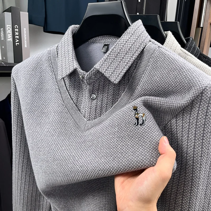 Herren-Polohemd der Luxusmarke, zweiteilig im Design, mit Stickereien, Herbstkollektion, weich und warm, mit Kragen, langärmelig, T-Shirt, Business-Herrenbekleidung. – Detail 3