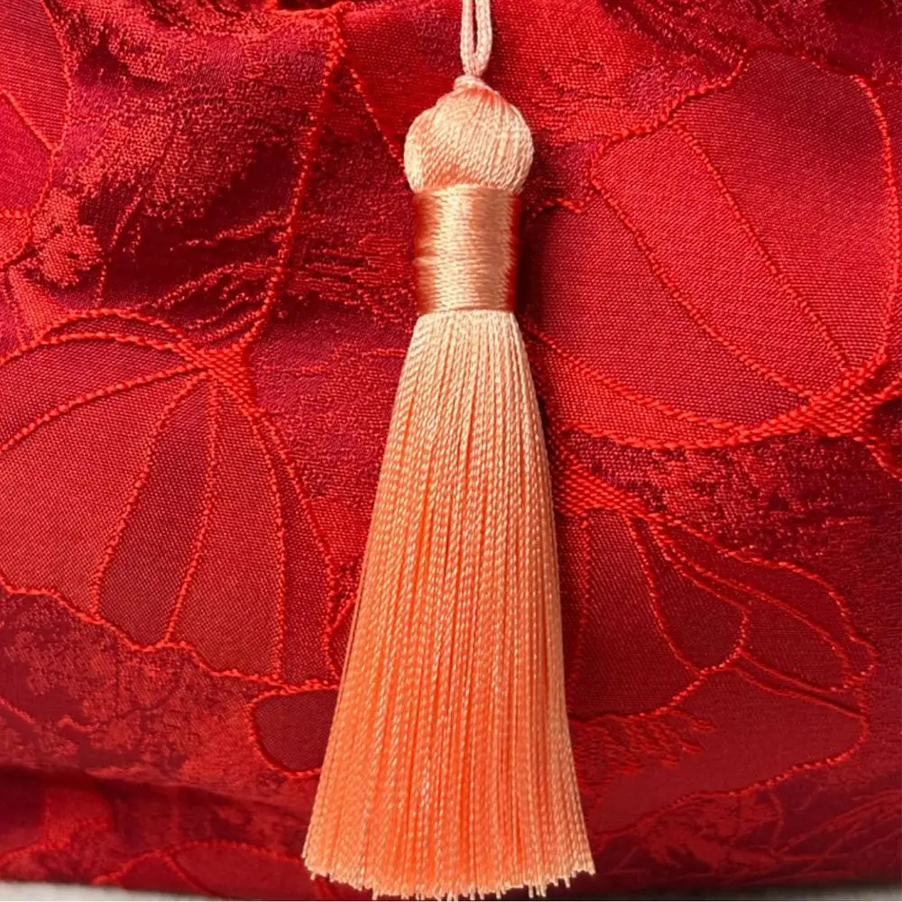 チャイナドレスアクセサリー タッセル結び目リストバッグ 花ペンダント 小物入れ 刺繍ハンドバッグ ウェディングキャンディバッグ