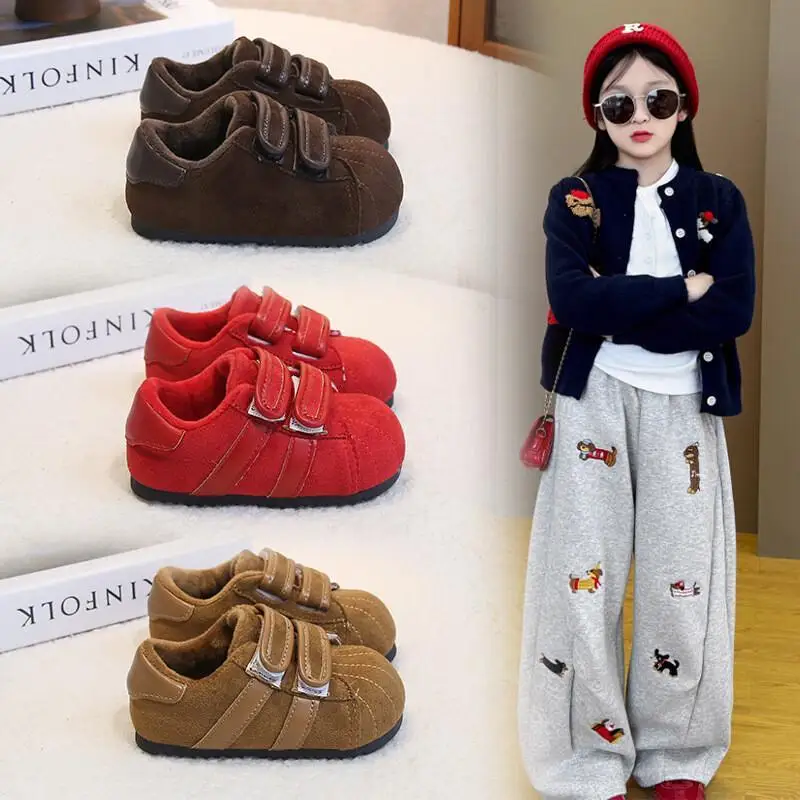 

Новые детские плюшевые толстые повседневные кроссовки для девочек и мальчиков на осень и зиму, спортивные хлопковые туфли с мягкой подошвой для малышей