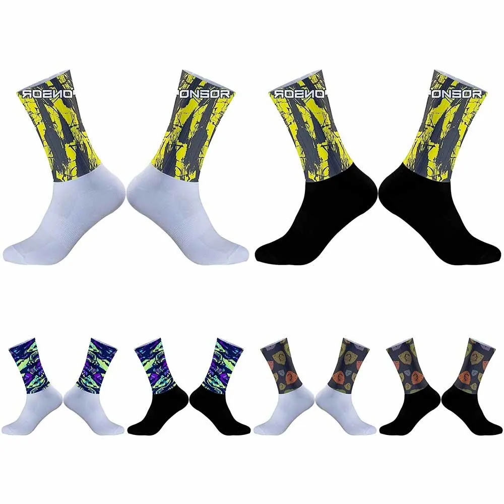 

2025 Новые крутые и модные гонщики, поспишите и захват! Высокоэластичные впитывающие пот, модные контрастные носки для верховой езды, практичные.