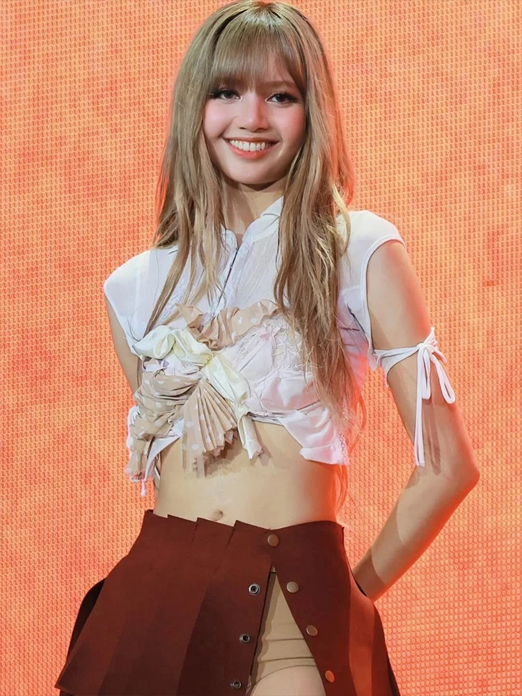 Sisterlinda الصيف الاتجاه الجديد التنانير الصغيرة النساء زر مرونة الخصر Ruched الانقسام هوتي الشارع موضة تنوعا نمط قيعان