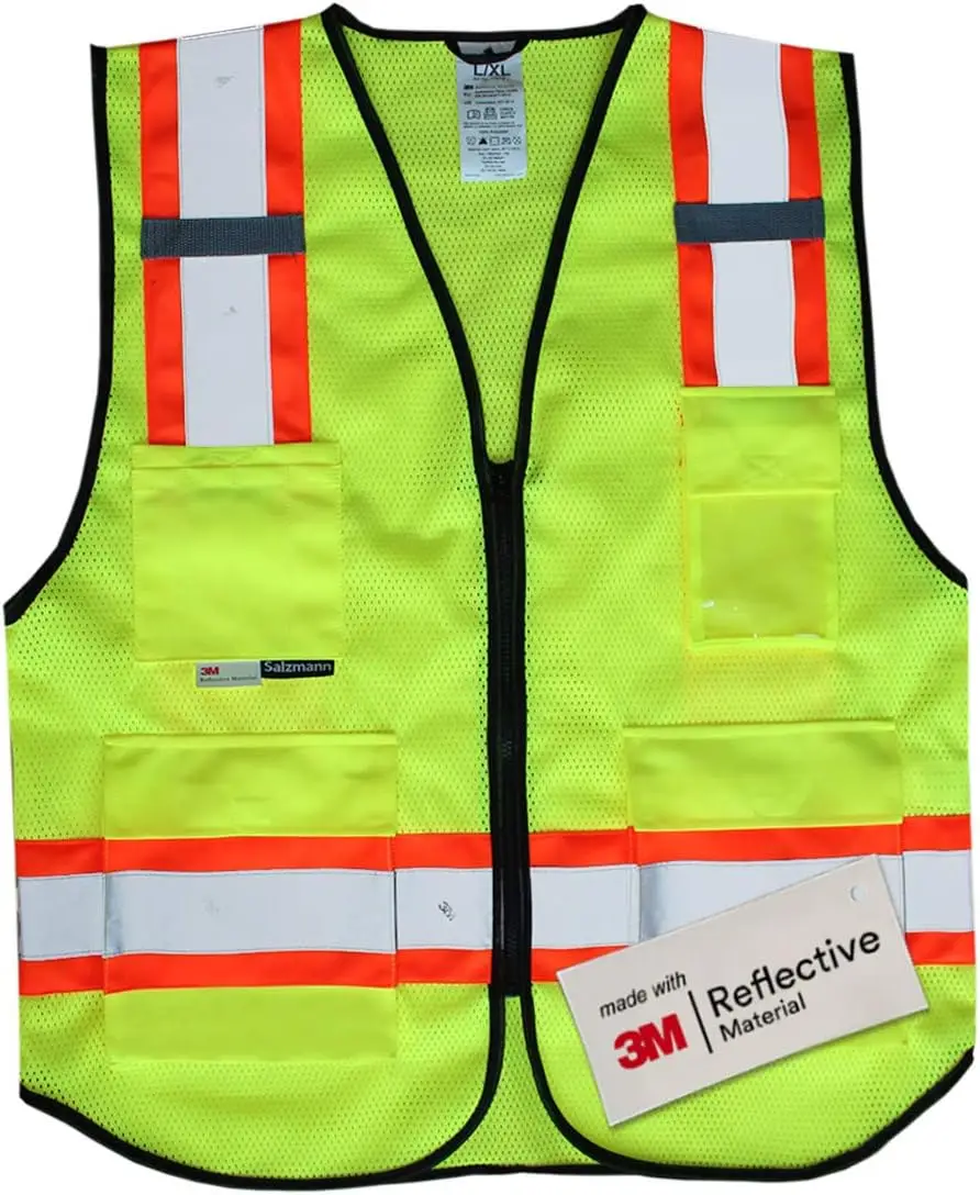 

Светоотражающий жилет повышенной видимости с множеством карманов, изготовленный из светоотражающего материала для усиленной защиты.