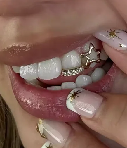 

GUCY Star Zirconium Metal Double Teeth Grillz Christmas Halloween Gift Couple