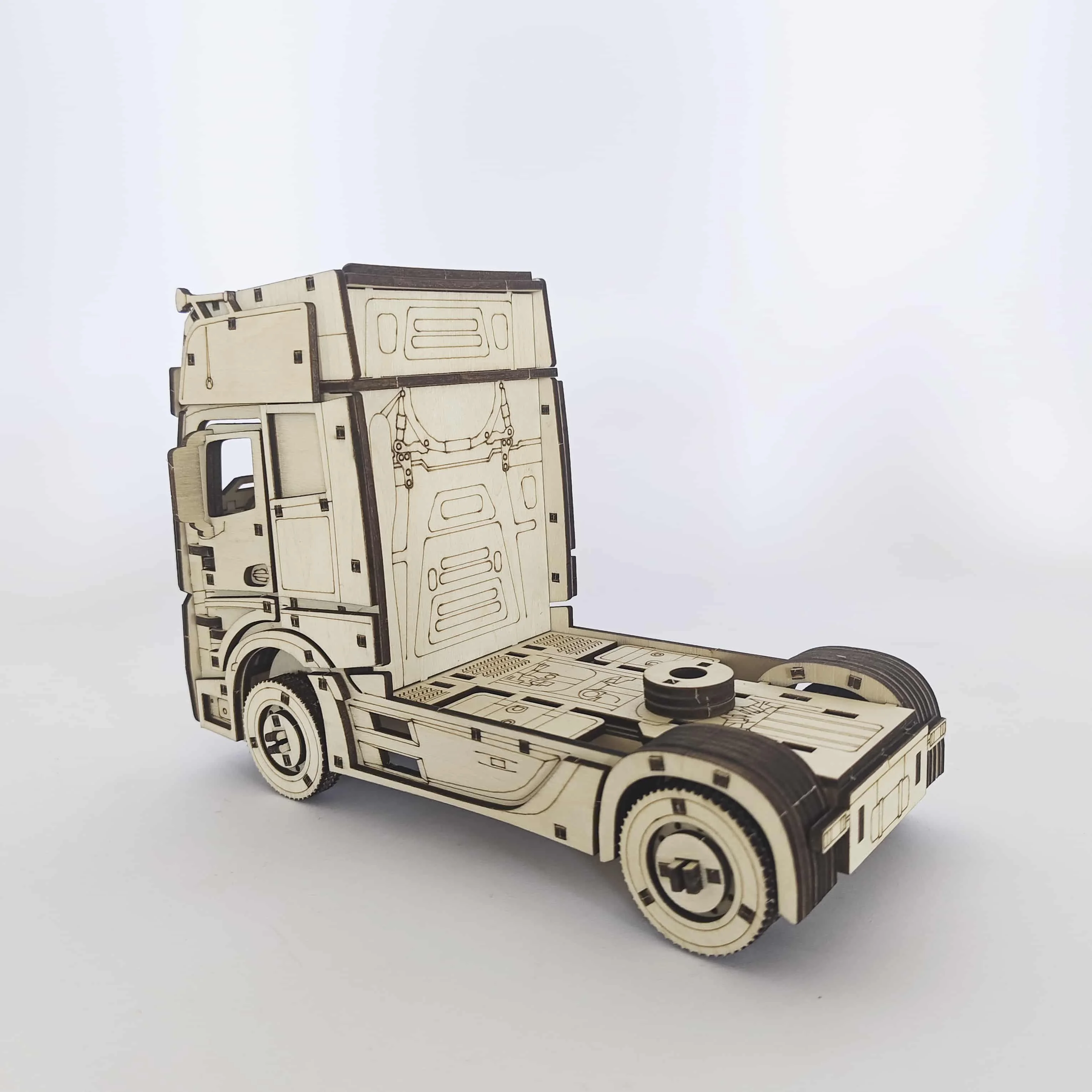 European Truck DIY 3D Wooden Puzzle, Toy Model Construction Kit, Educational Toy Car Series, Creative Gift