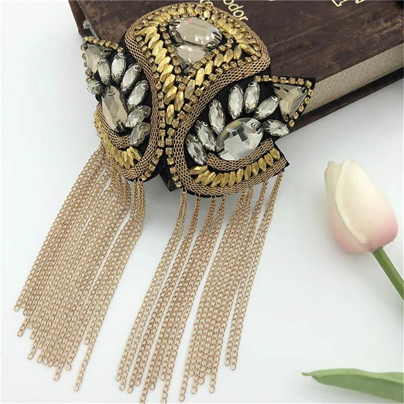 Handmade Rhinestone Fashion Tassel Chain Shoulder Board Badges Beads Patch Metal Military Pin on Brooch Medal