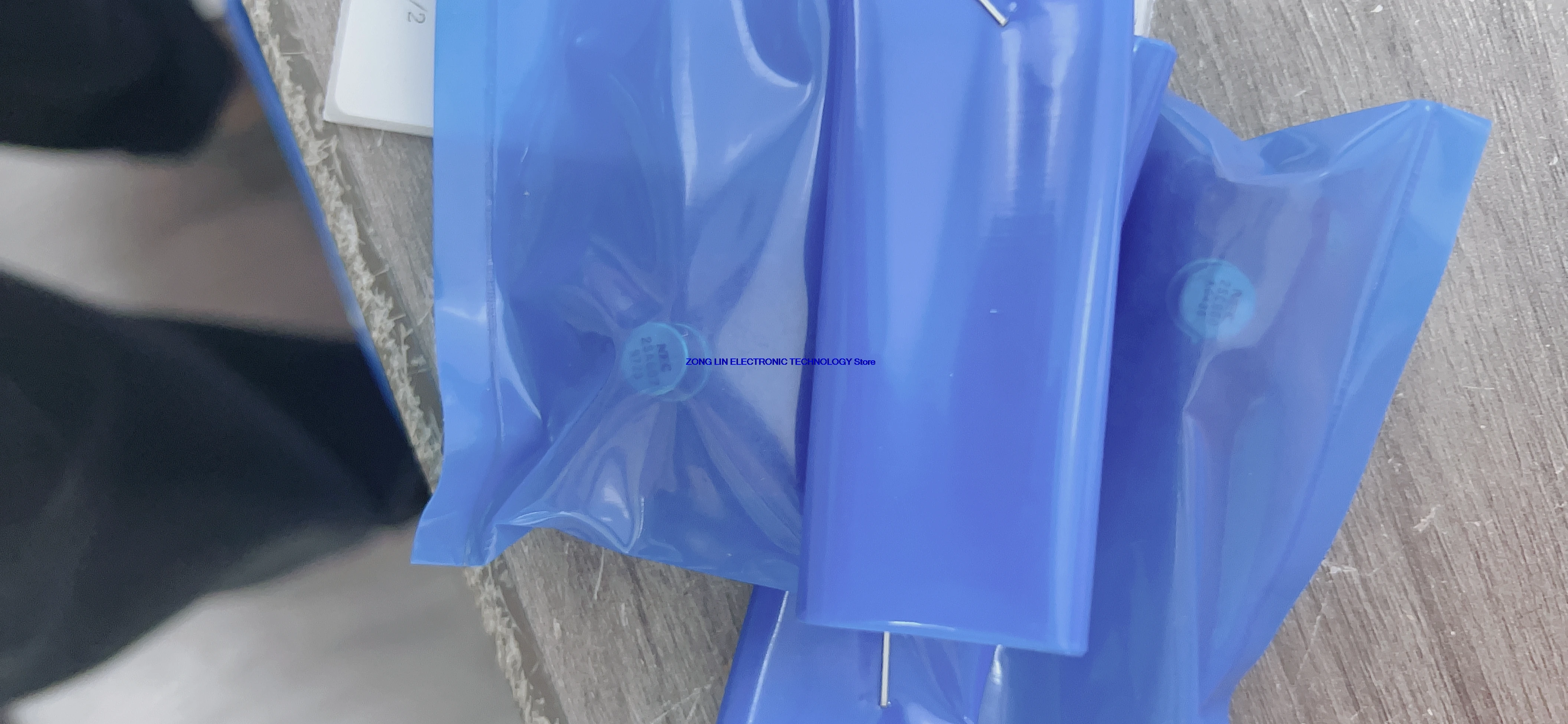 2SA607 2SC960 imported brand new with heat dissipation CAN3 iron cap 3-foot quality assurance