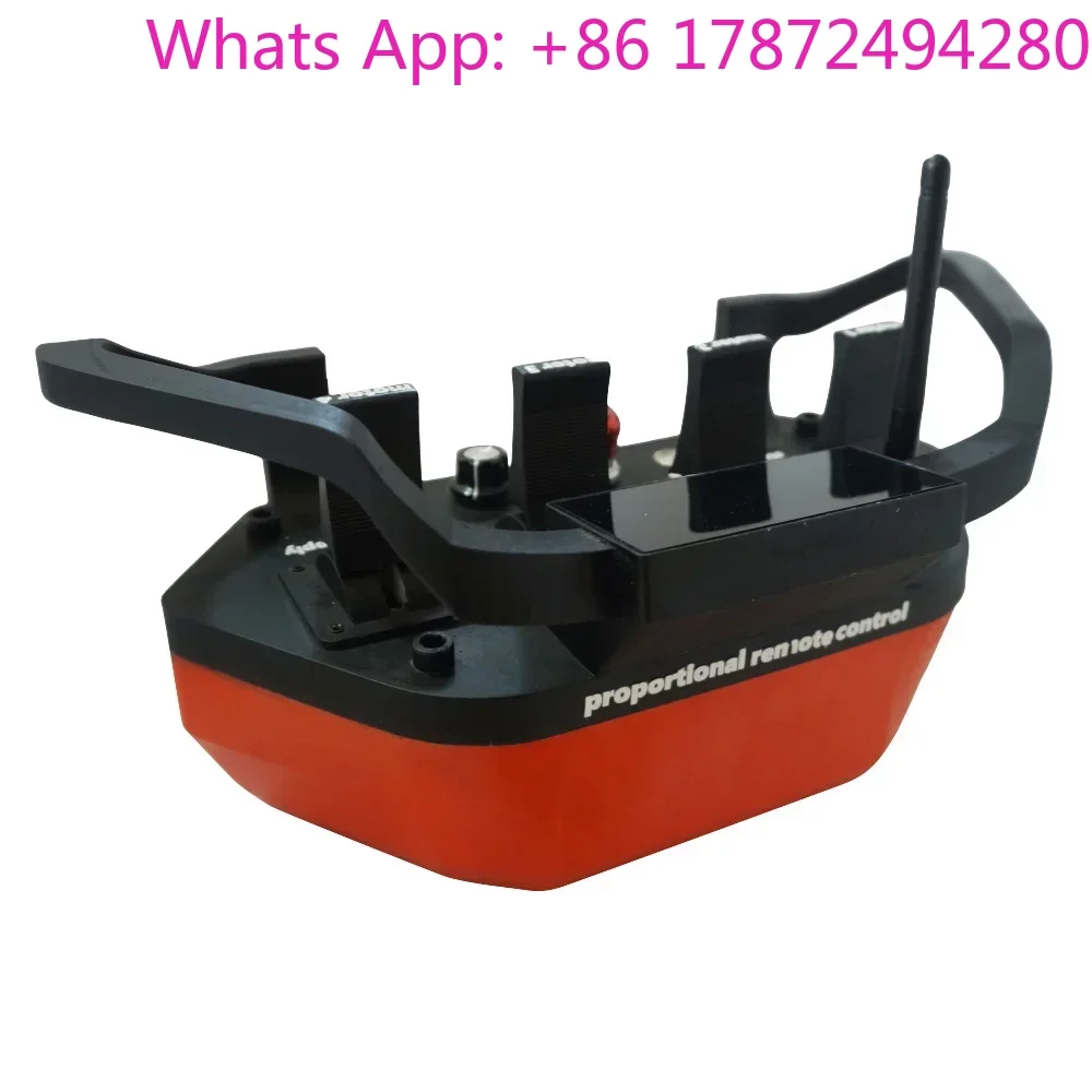 

4-канальный джойстик-рычаг с телескопическим приводом для пропорционального радиоуправления краном